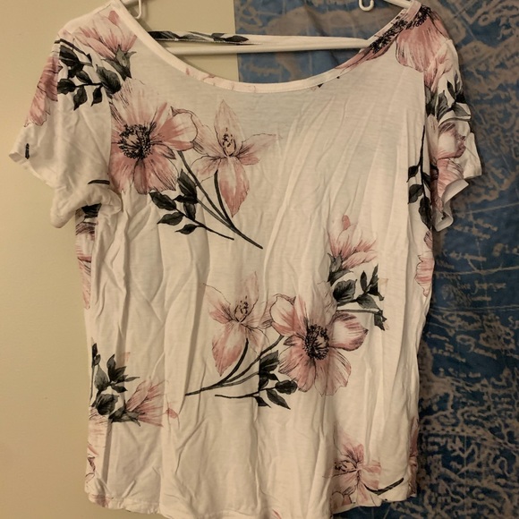 Short Sleeve Floral shirt - Picture 1 of 3